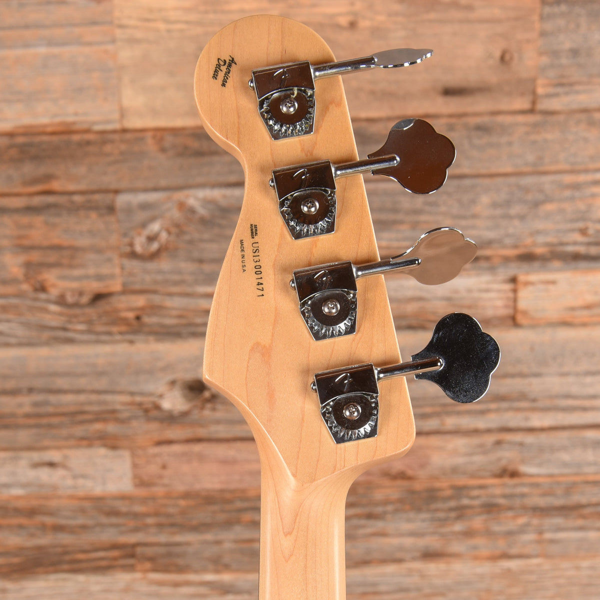 Fender American Deluxe Jazz Bass Ash Natural 2013 - View 7 | MusicMarket