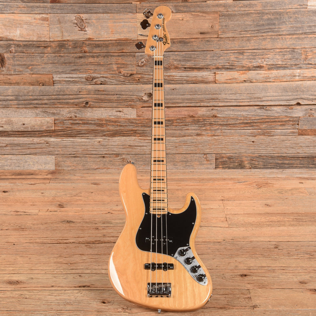 Fender American Deluxe Jazz Bass Ash Natural 2013 - View 4 | MusicMarket