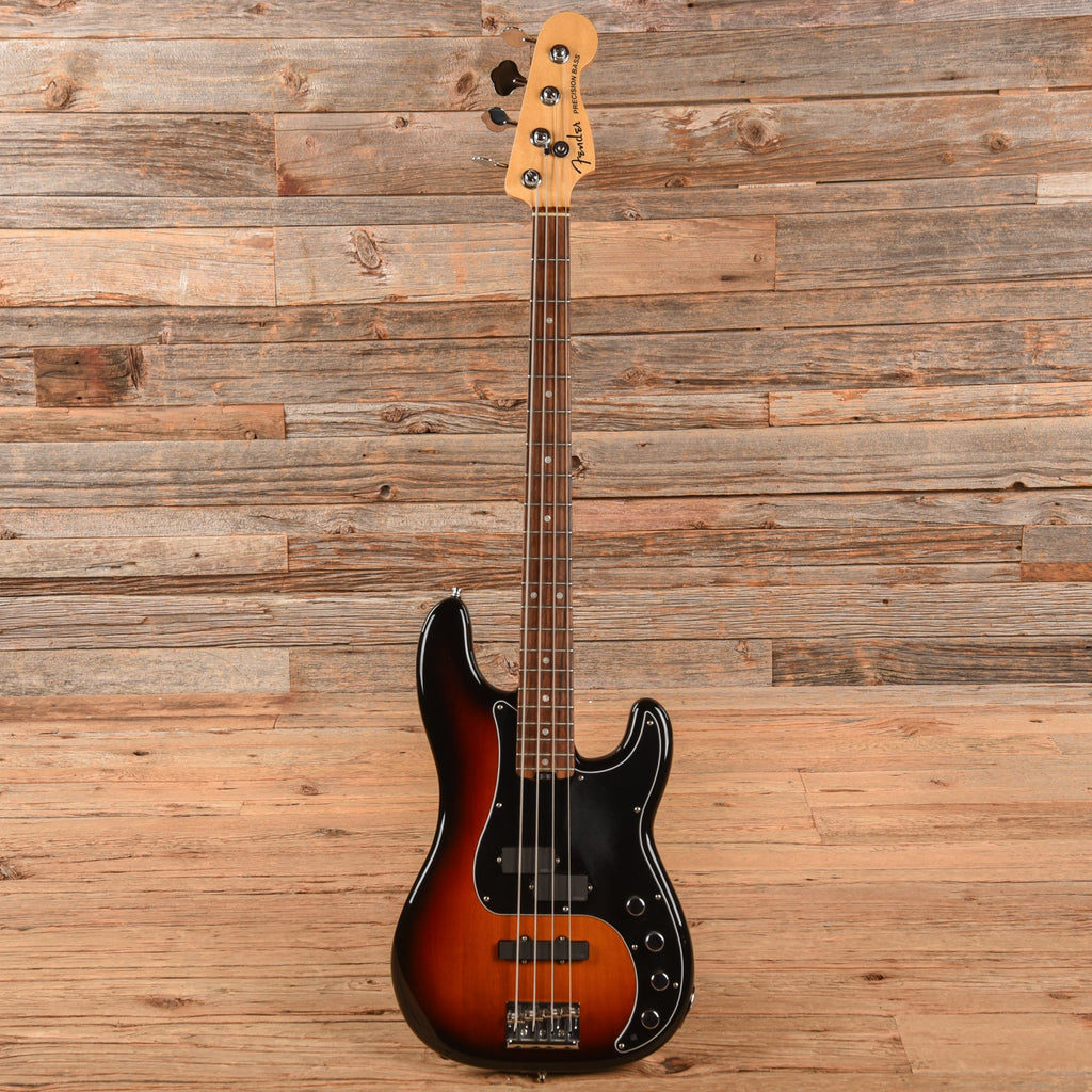 Fender American Elite Precision Bass Sunburst 2016 - View 4 | MusicMarket