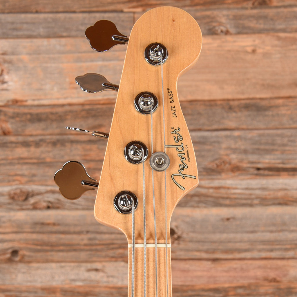 Fender American Professional Jazz Bass Olympic White 2017 - View 6 | MusicMarket