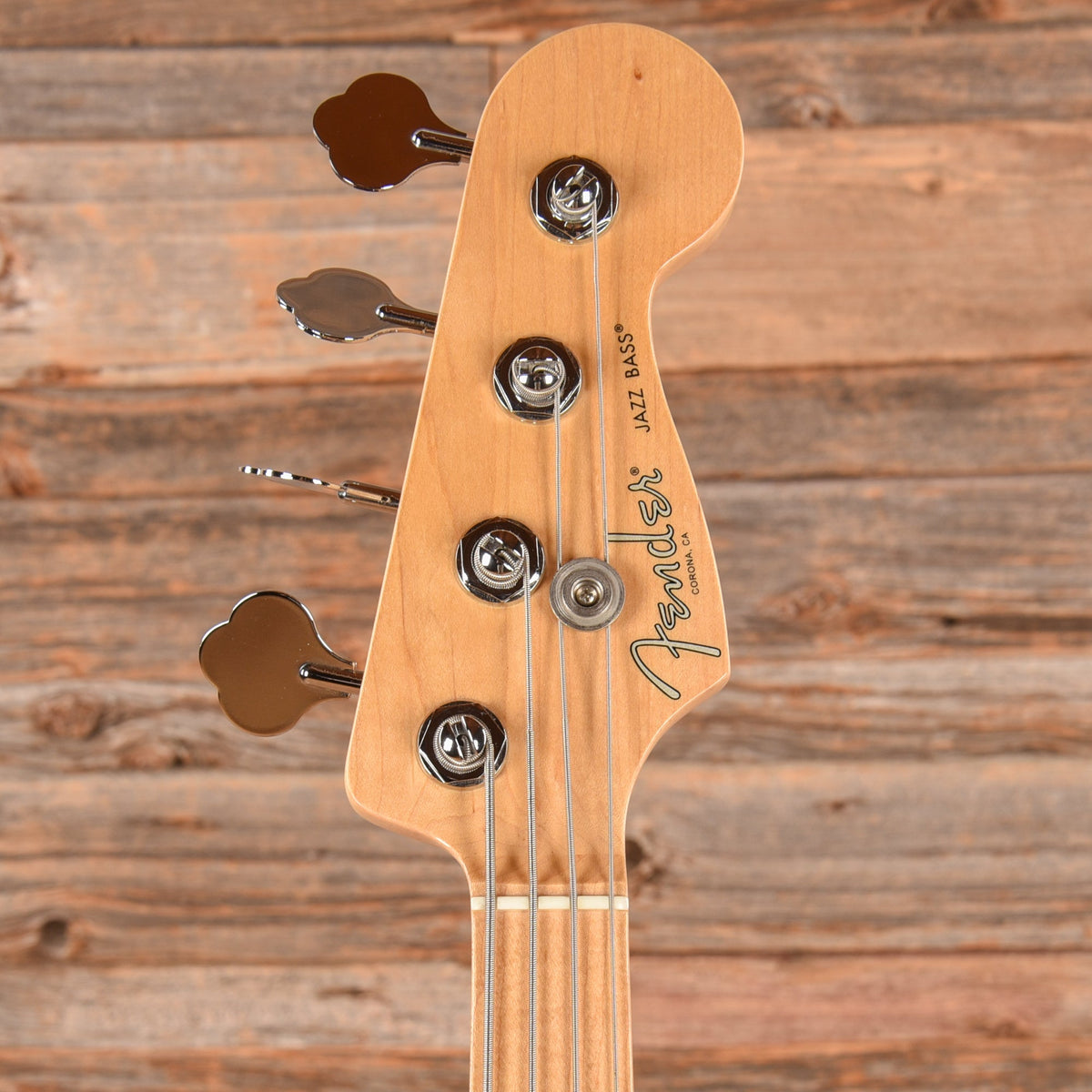 Fender American Professional Jazz Bass Olympic White 2017 - View 6 | MusicMarket
