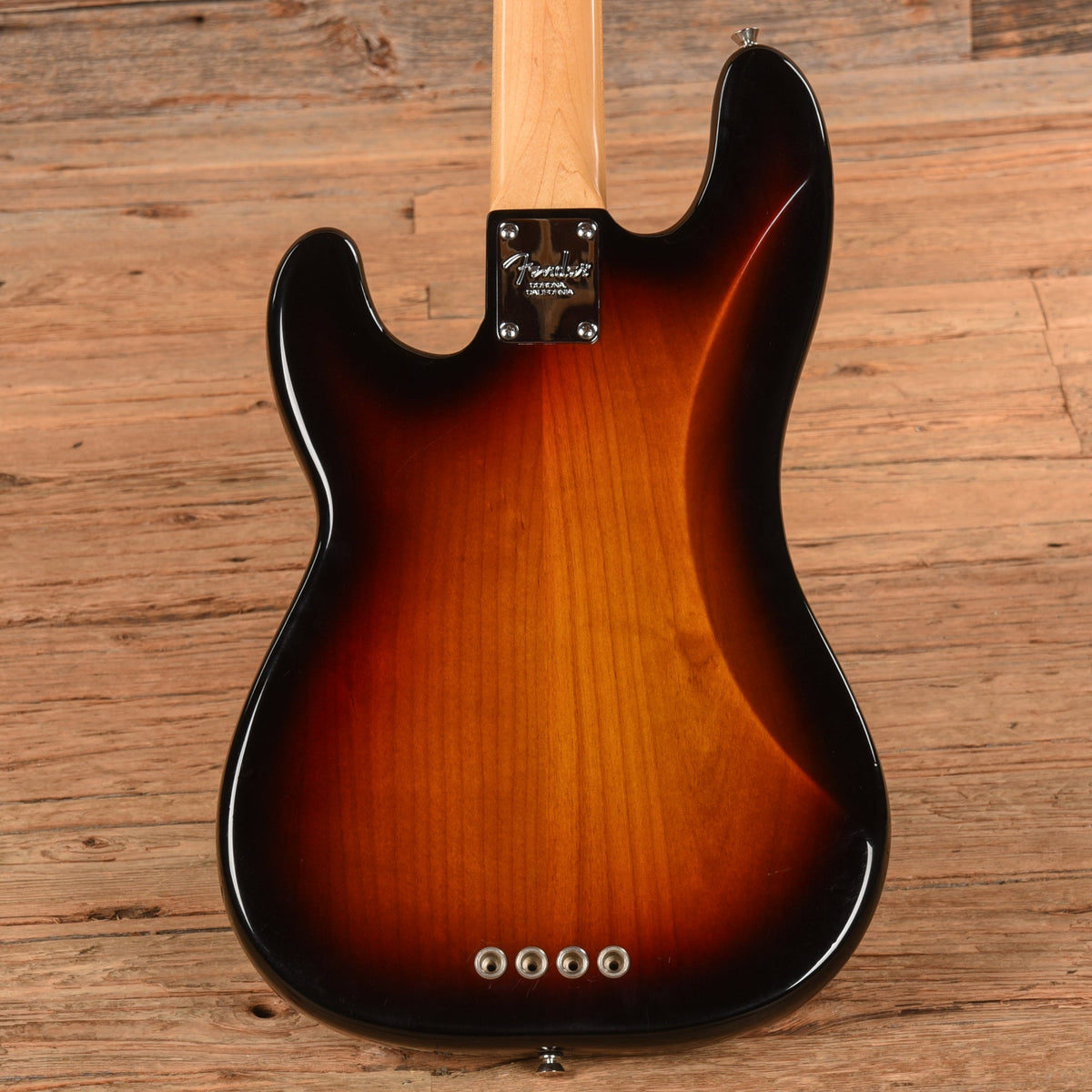 Fender American Standard Precision Bass Sunburst 2015 - View 3 | MusicMarket