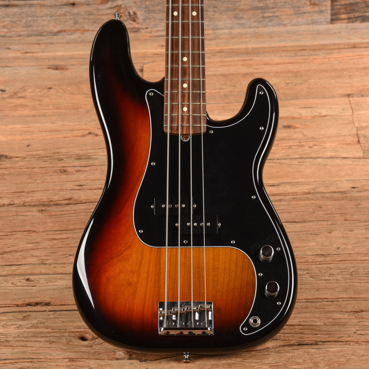 Fender American Standard Precision Bass Sunburst 2015 - MusicMarket