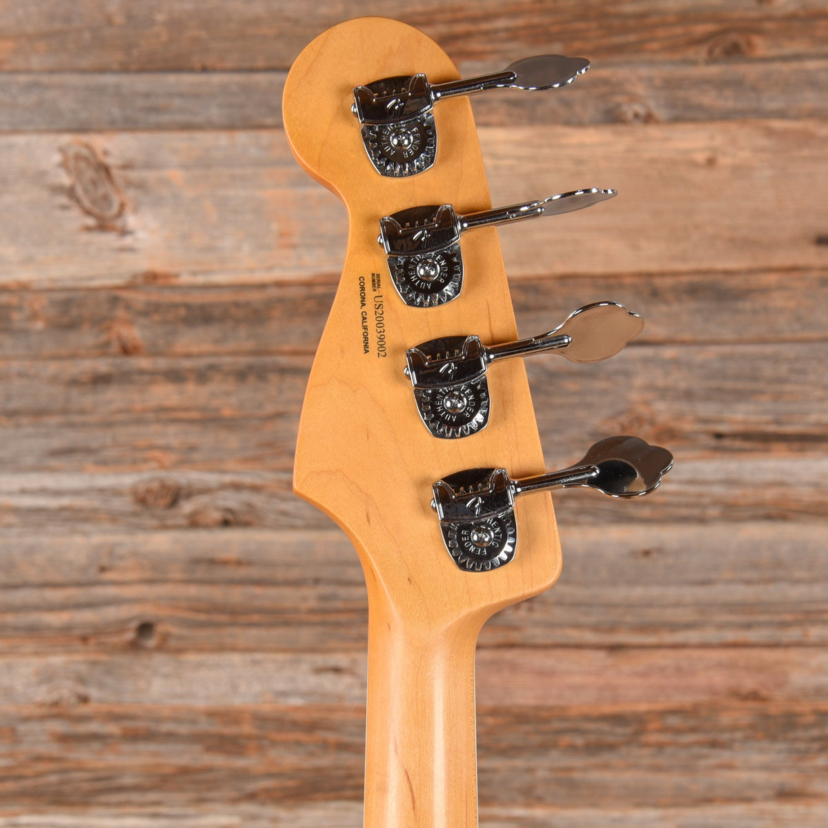 Fender American Ultra Jazz Bass Sunburst 2020 - View 7 | MusicMarket