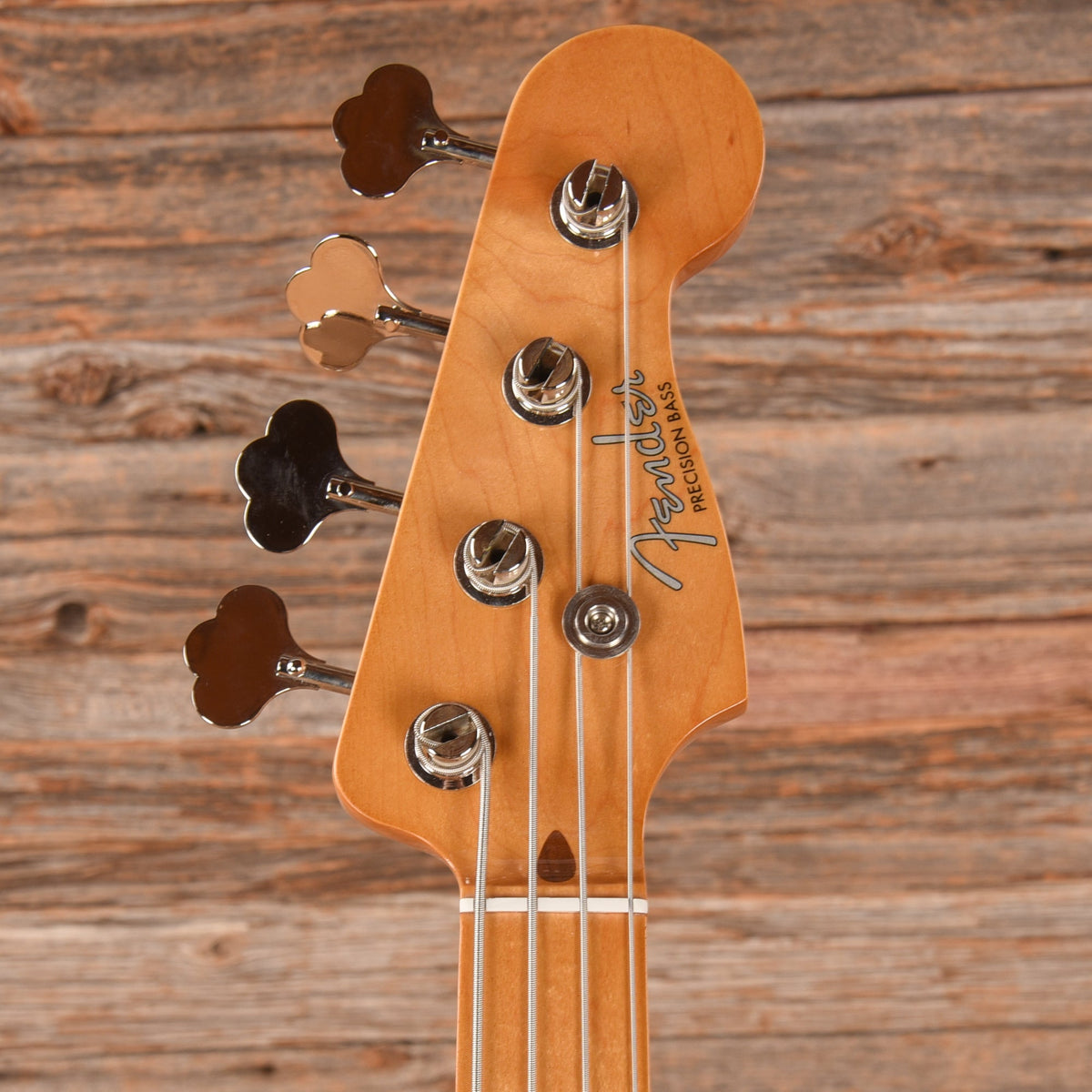 Fender Classic Series 50s Precision Bass Honey Blonde 2018 - View 6 | MusicMarket