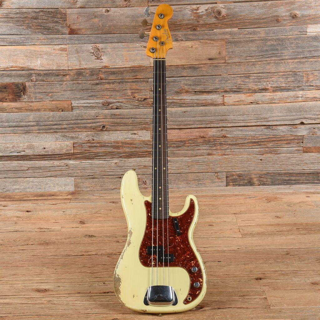 Fender Custom Shop '63 Precision Bass Heavy Relic Vintage White 2021 - View 4 | MusicMarket