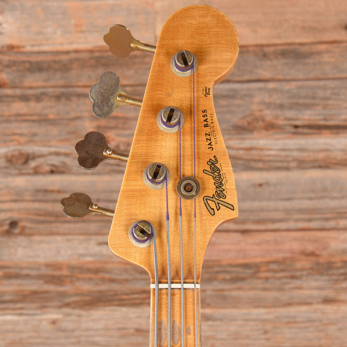 Fender Custom Shop Limited P-Jazz Bass Heavy Relic Gold 2024 - View 6 | MusicMarket