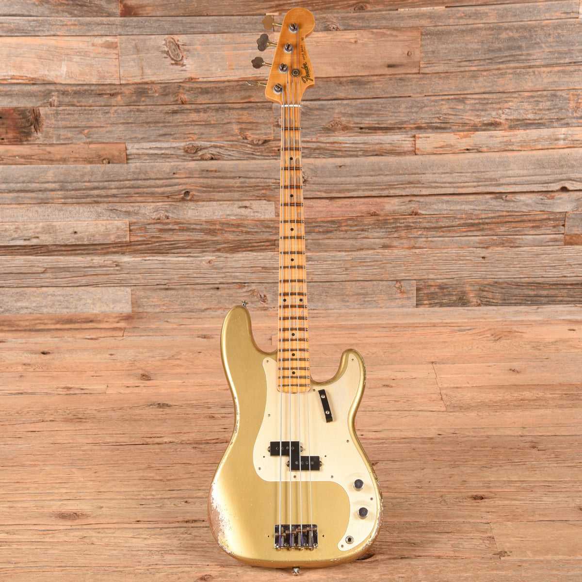 Fender Custom Shop Limited P-Jazz Bass Heavy Relic Gold 2024 - View 4 | MusicMarket