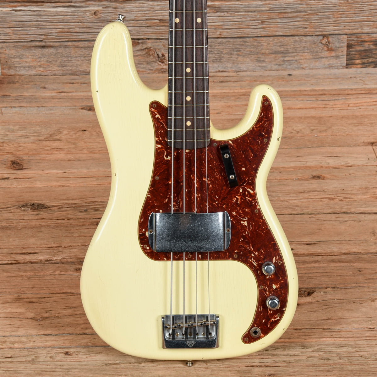 Fender Custom Shop Postmodern P/J Bass Vintage White - MusicMarket