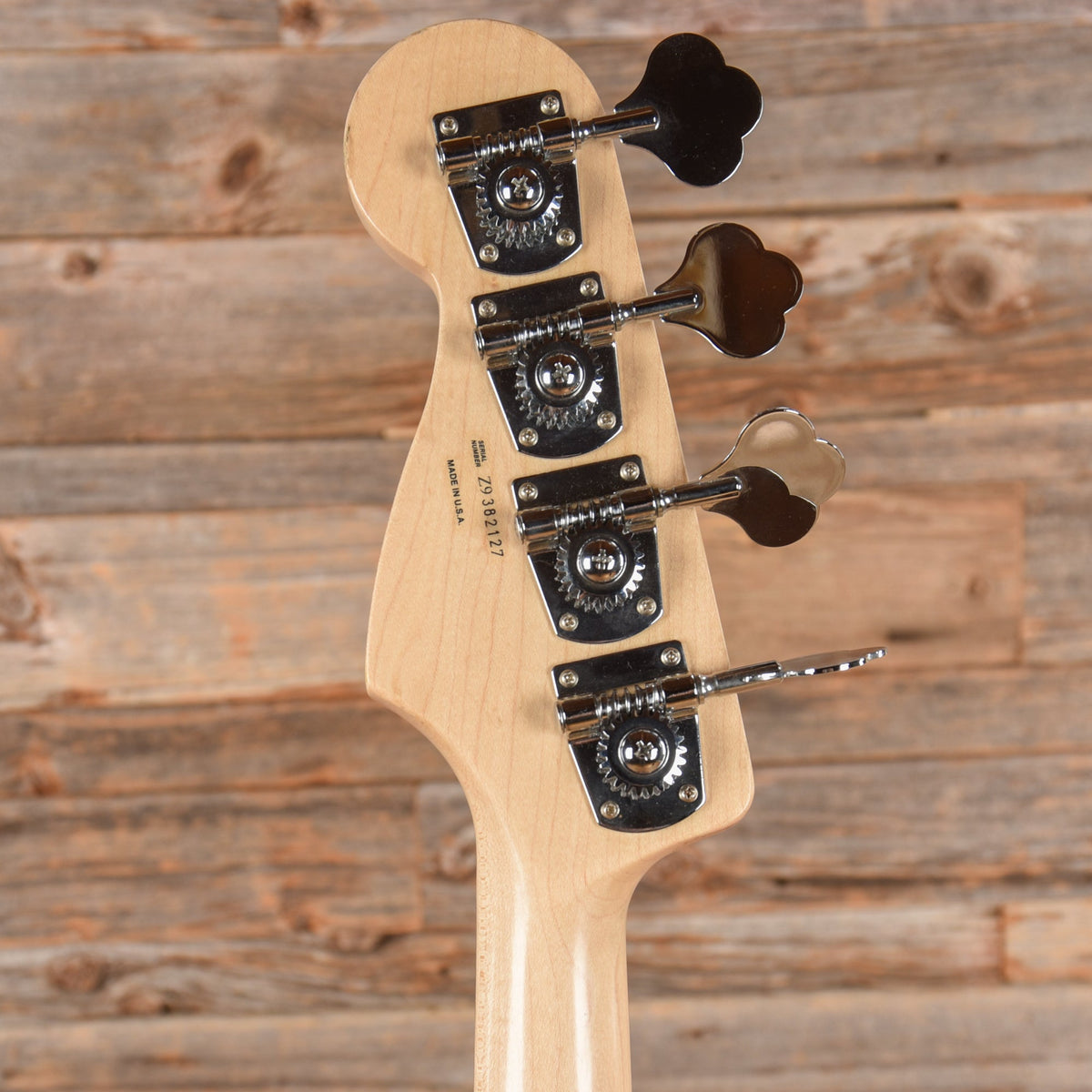 Fender Highway One Jazz Bass Sunburst 2009 - View 7 | MusicMarket