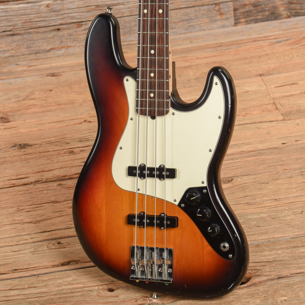 Fender Highway One Jazz Bass Sunburst 2009 - View 2 | MusicMarket