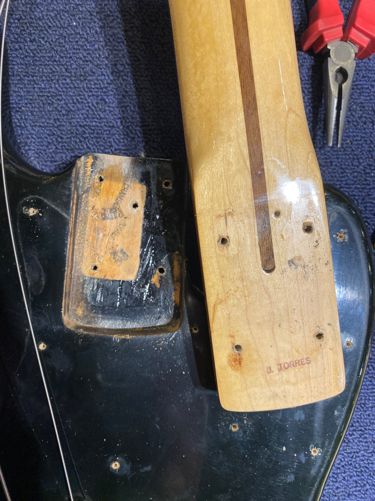 Fender Jazz Bass Black 1973 - View 16 | MusicMarket