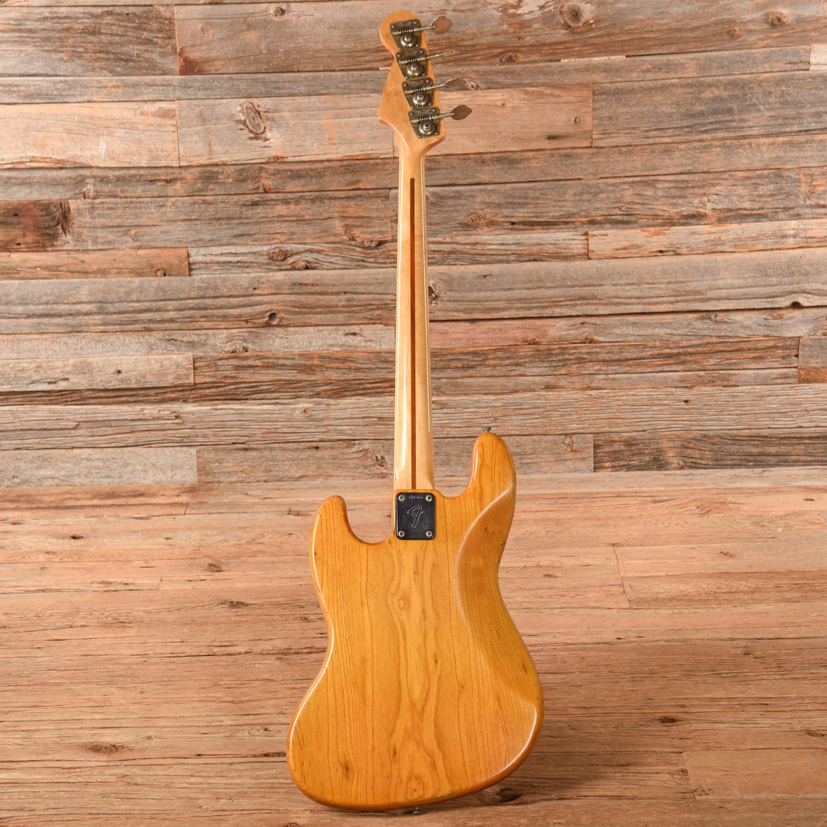 Fender Jazz Bass Natural 1973 - View 5 | MusicMarket