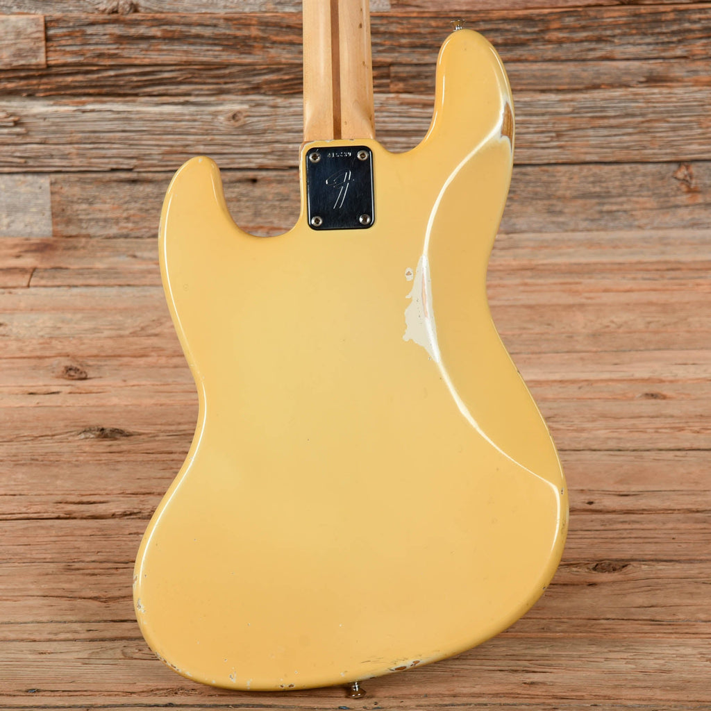 Fender Jazz Bass Olympic White 1974 - View 3 | MusicMarket
