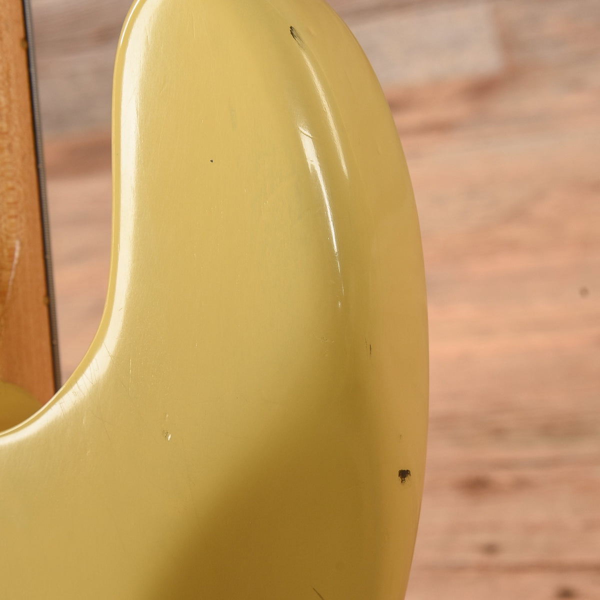 Fender Jazz Bass Olympic White Refin 1965 - View 11 | MusicMarket