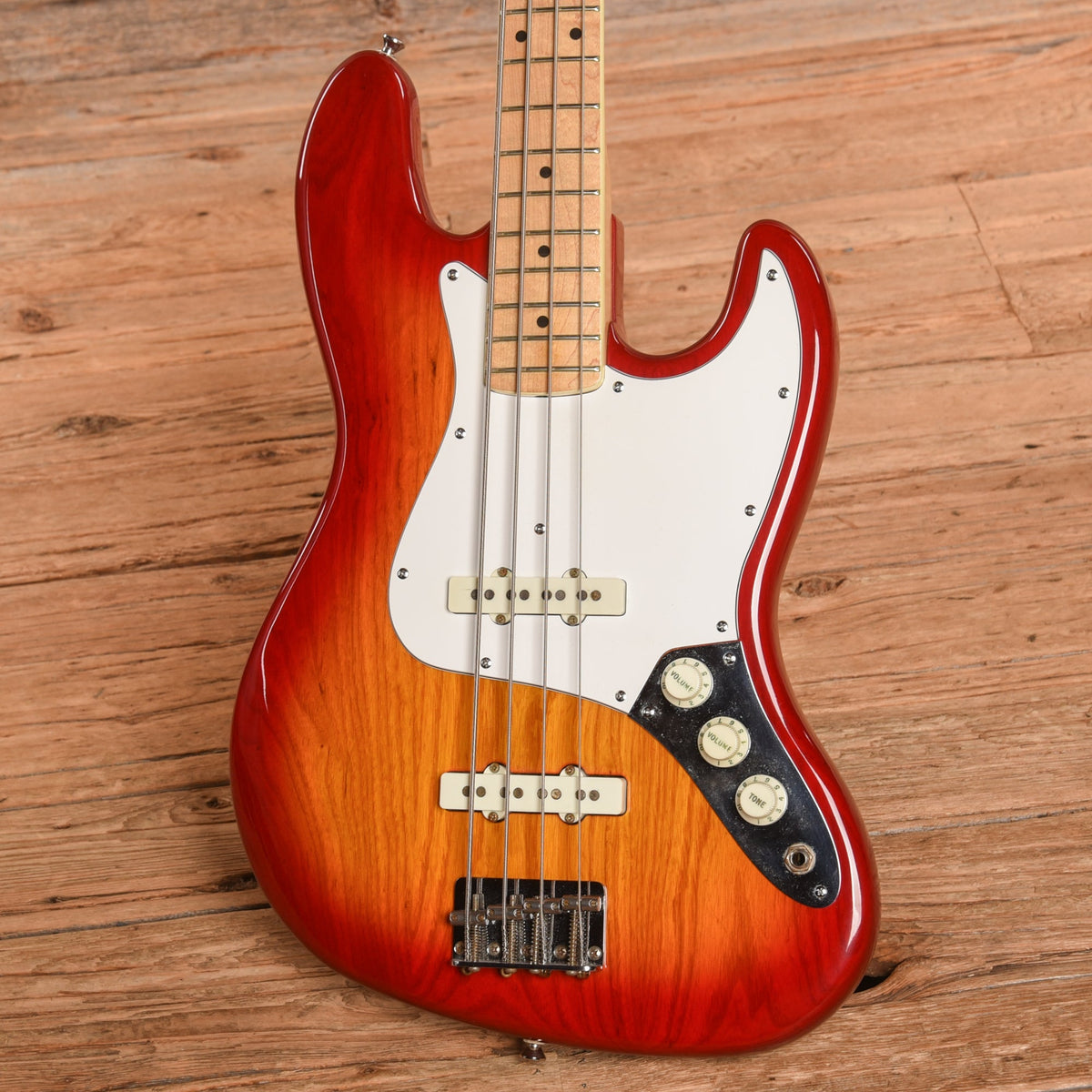 Fender Jazz Bass Sienna Sunburst 1983 - View 2 | MusicMarket