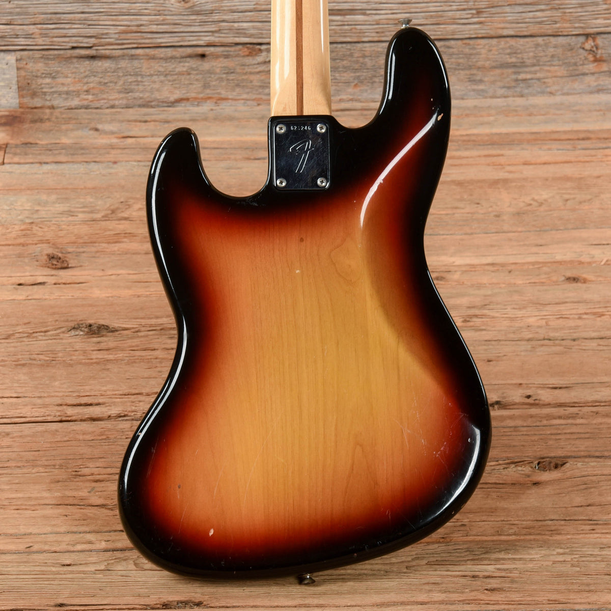 Fender Jazz Bass Sunburst 1974 - View 3 | MusicMarket