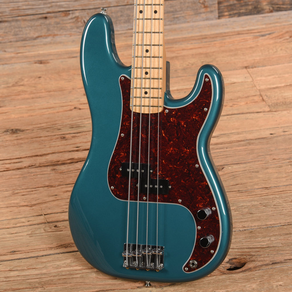 Fender Limited Edition Player Precision Bass Ocean Turquoise 2018 - View 2 | MusicMarket