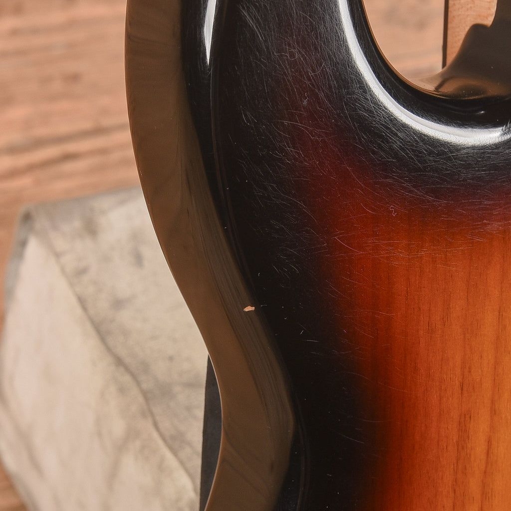 Fender MIJ Heritage '60s Precision Bass Sunburst 2022 - View 11 | MusicMarket