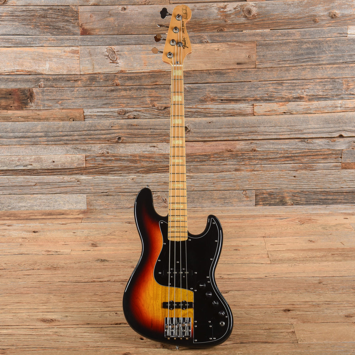 Fender MIJ Marcus Miller Signature Jazz Bass Sunburst - View 3 | MusicMarket