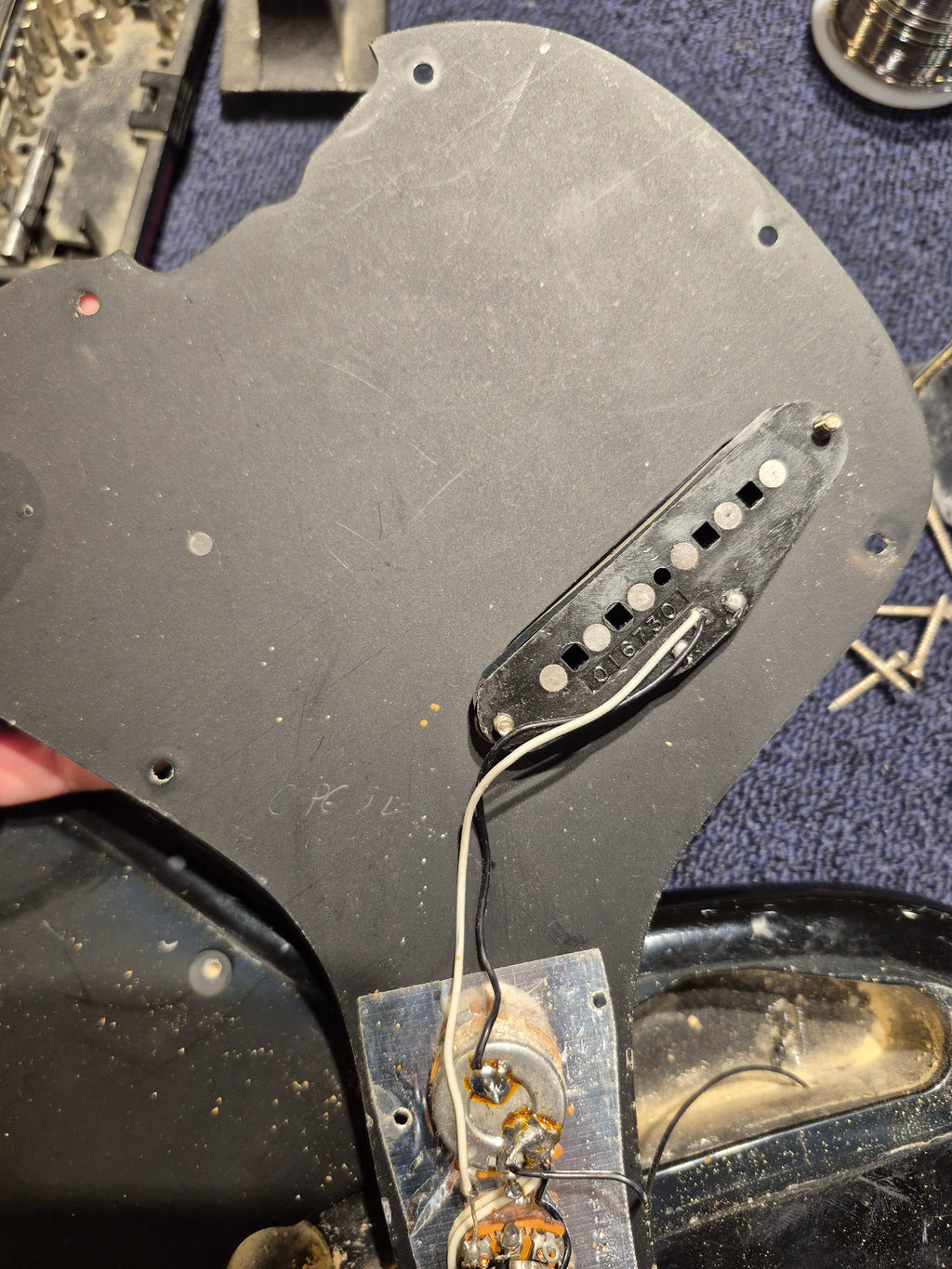 Fender Musicmaster Bass Black 1982 - View 10 | MusicMarket