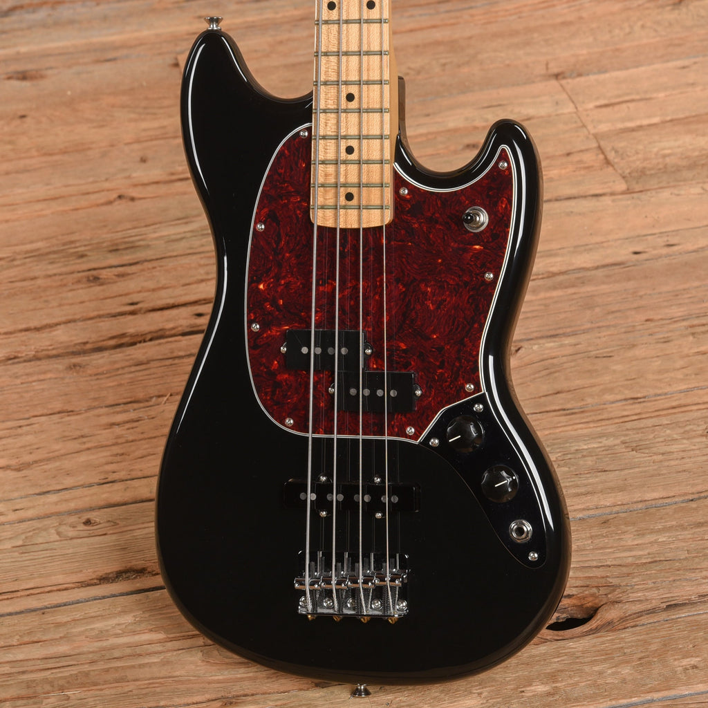 Fender Offset Series Mustang Bass PJ Black 2022 - View 2 | MusicMarket