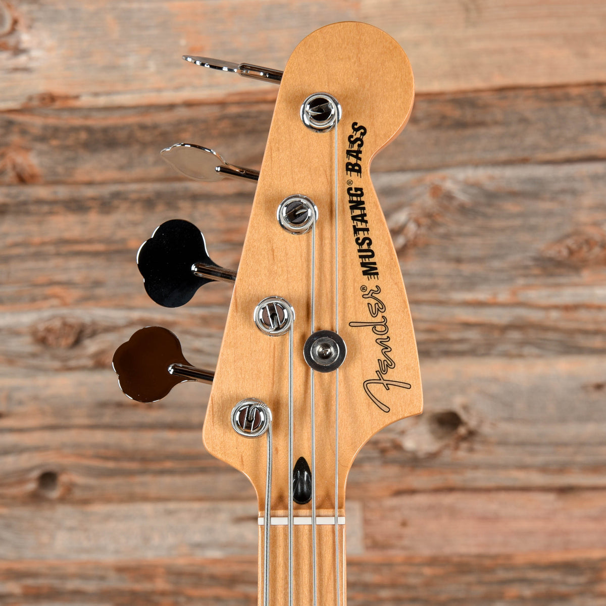 Fender Player II Mustang Bass PJ White 2024 - View 6 | MusicMarket