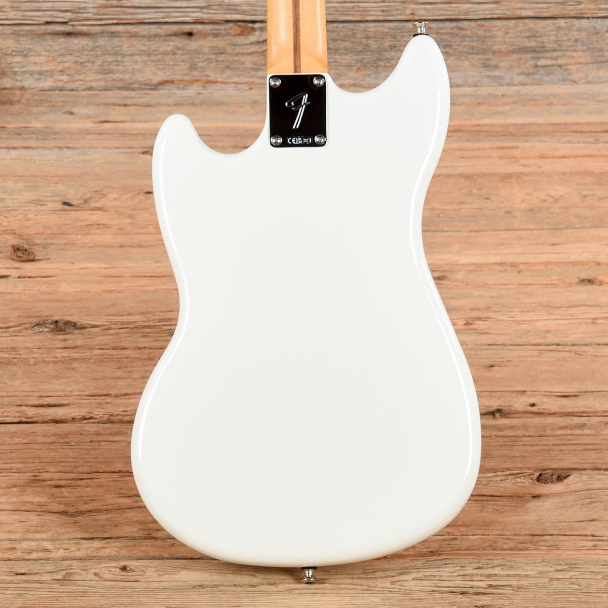 Fender Player II Mustang Bass PJ White 2024 - View 3 | MusicMarket