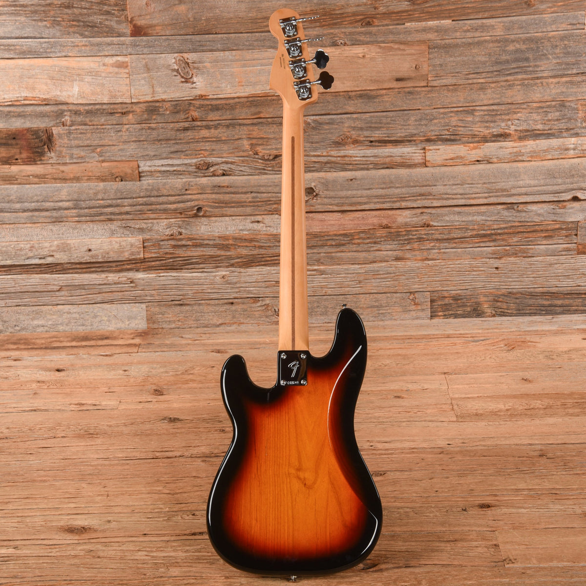 Fender Player II Precision Bass Sunburst 2024 - View 5 | MusicMarket