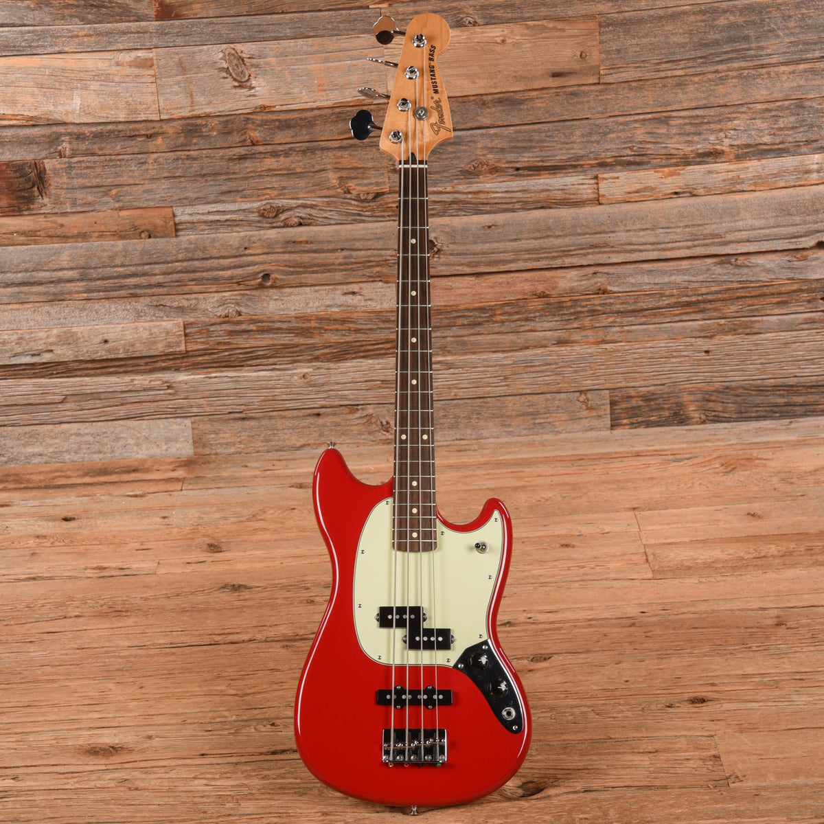 Fender Player Mustang Bass PJ Torino Red 2017 - View 4 | MusicMarket