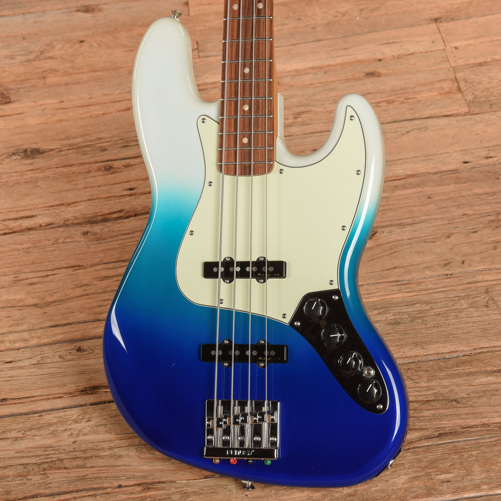 Fender Player Plus Jazz Bass Belaire Blue 2021 - View 2 | MusicMarket