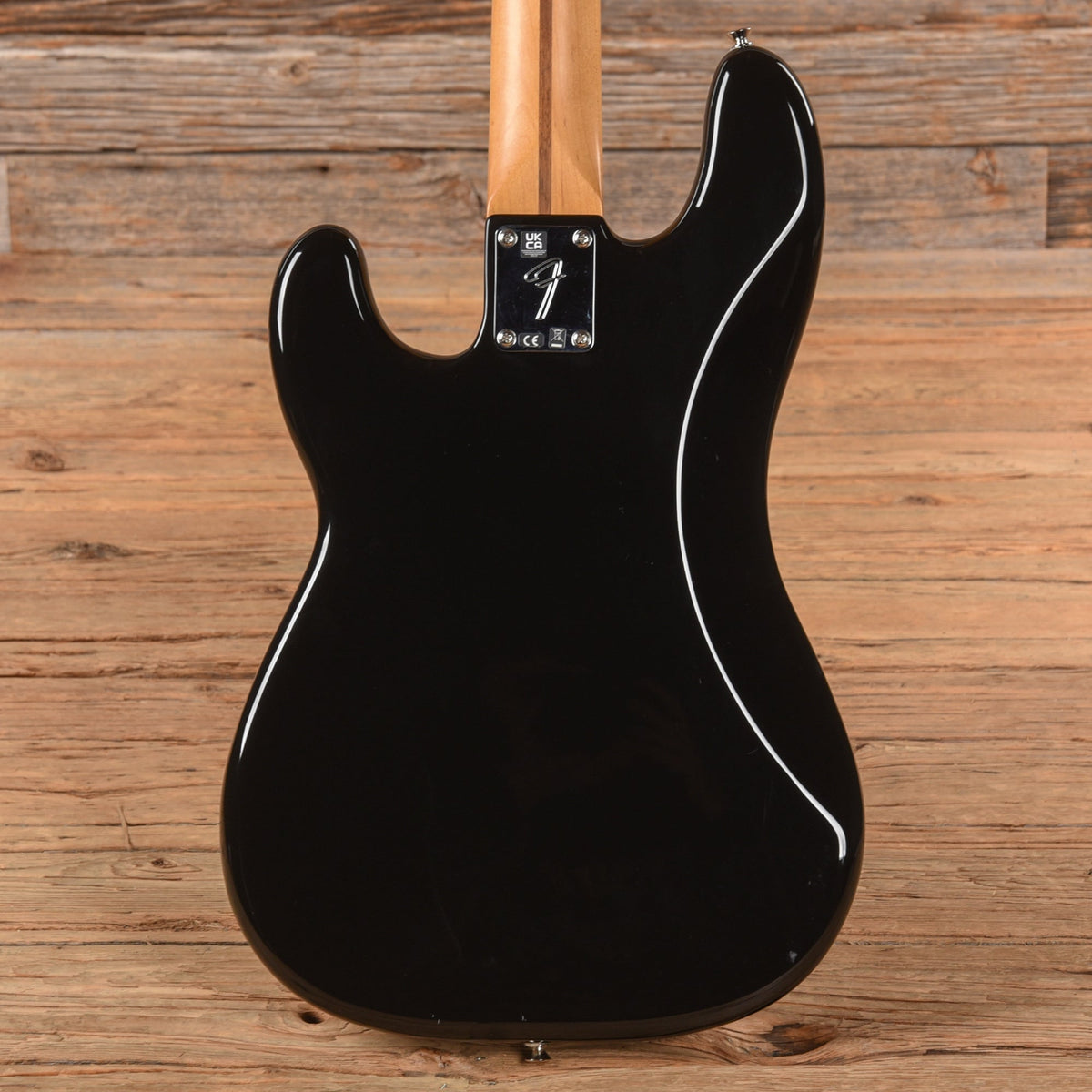 Fender Player Precision Bass Black 2024 - View 3 | MusicMarket