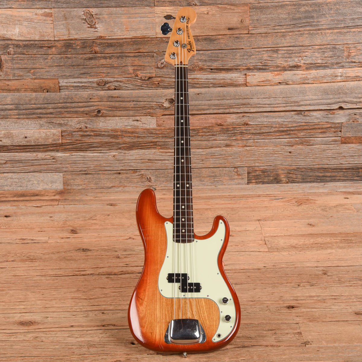 Fender Precision Bass Sienna Sunburst 1979 - View 4 | MusicMarket