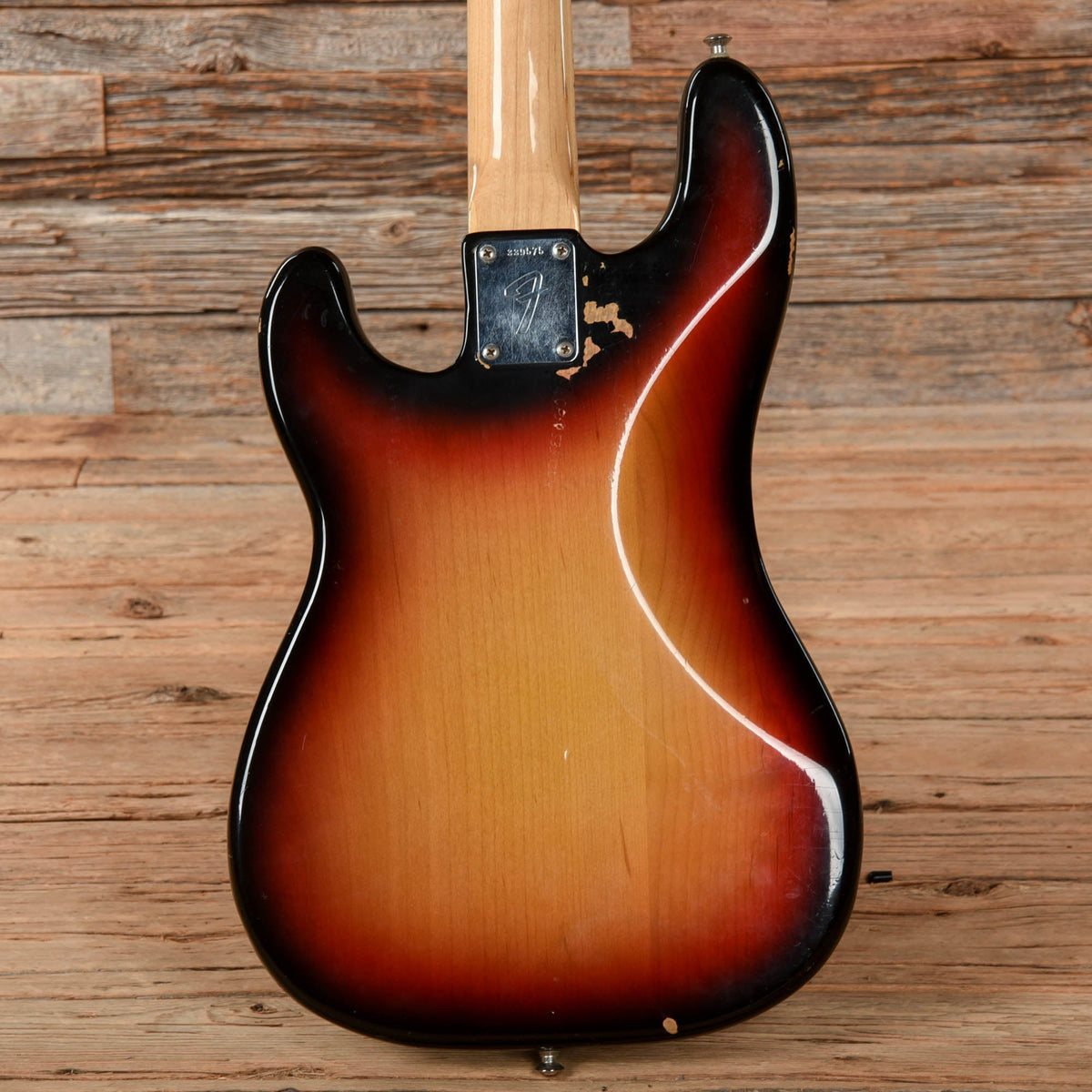 Fender Precision Bass Sunburst 1972 - View 3 | MusicMarket