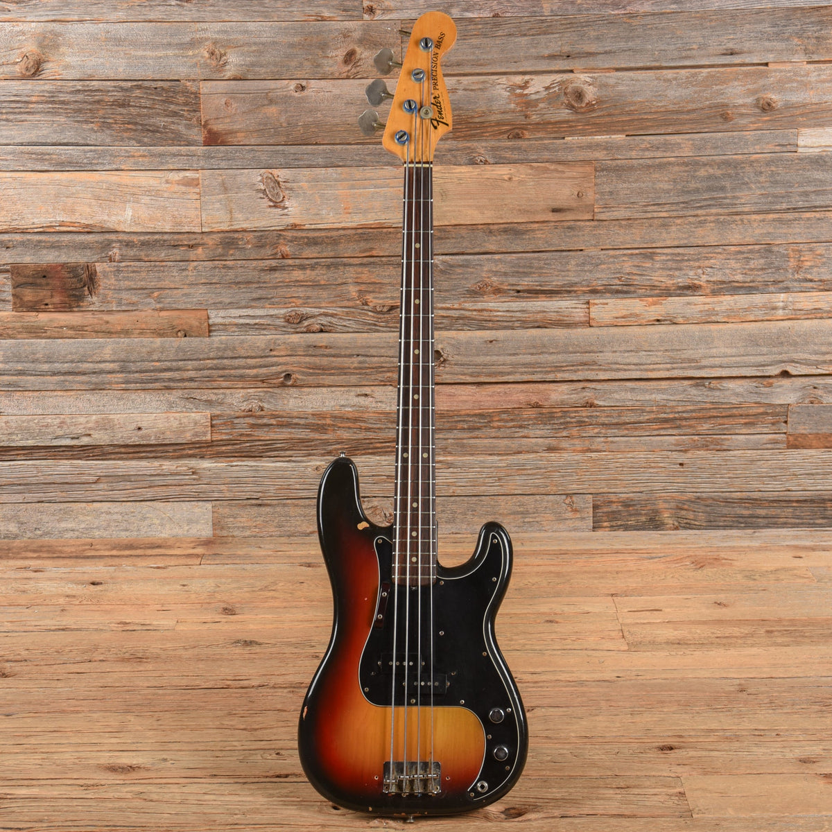 Fender Precision Bass Sunburst 1974 - View 4 | MusicMarket