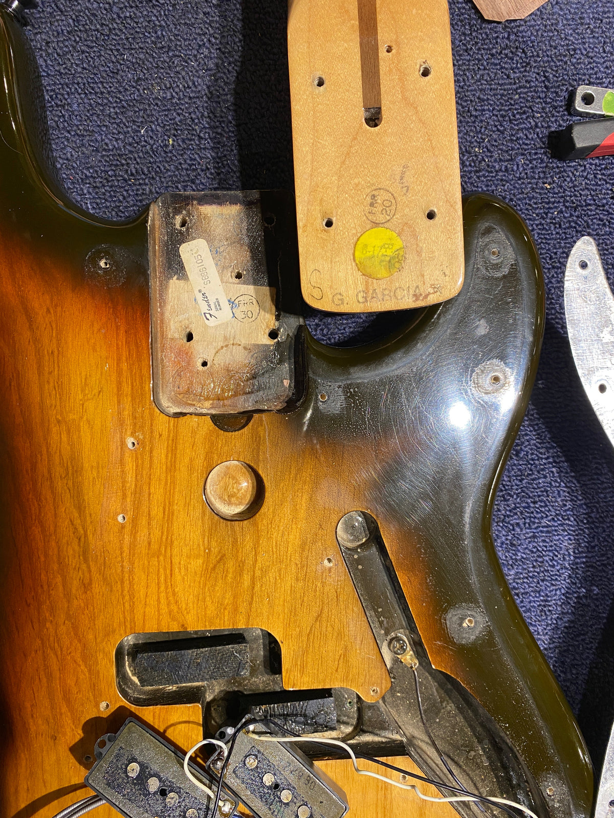 Fender Precision Bass Sunburst 1978 - View 16 | MusicMarket