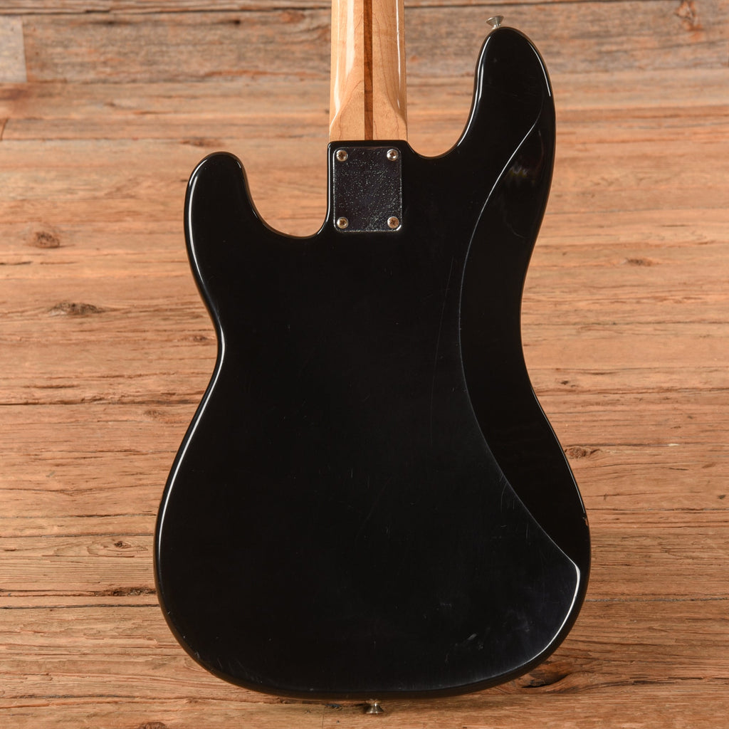 Fender Standard Precision Bass Black 1999 - View 3 | MusicMarket