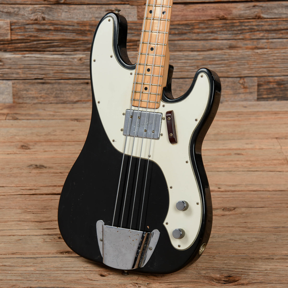 Fender Telecaster Bass Black 1975 - View 2 | MusicMarket