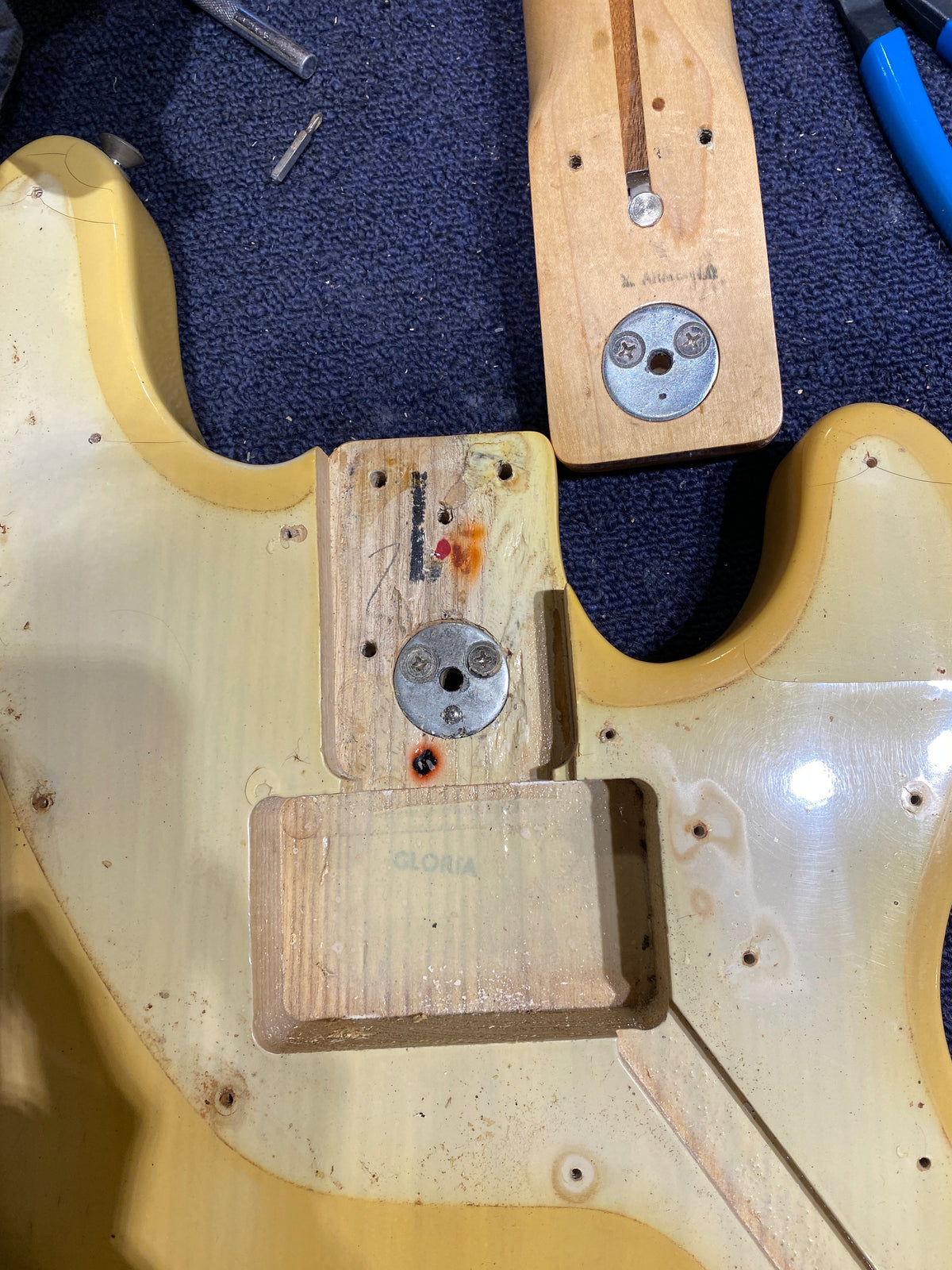 Fender Telecaster Bass Blonde 1972 - Dave Amato of REO Speedwagon - View 11 | MusicMarket