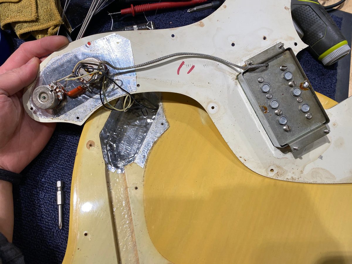 Fender Telecaster Bass Blonde 1972 - Dave Amato of REO Speedwagon - View 12 | MusicMarket