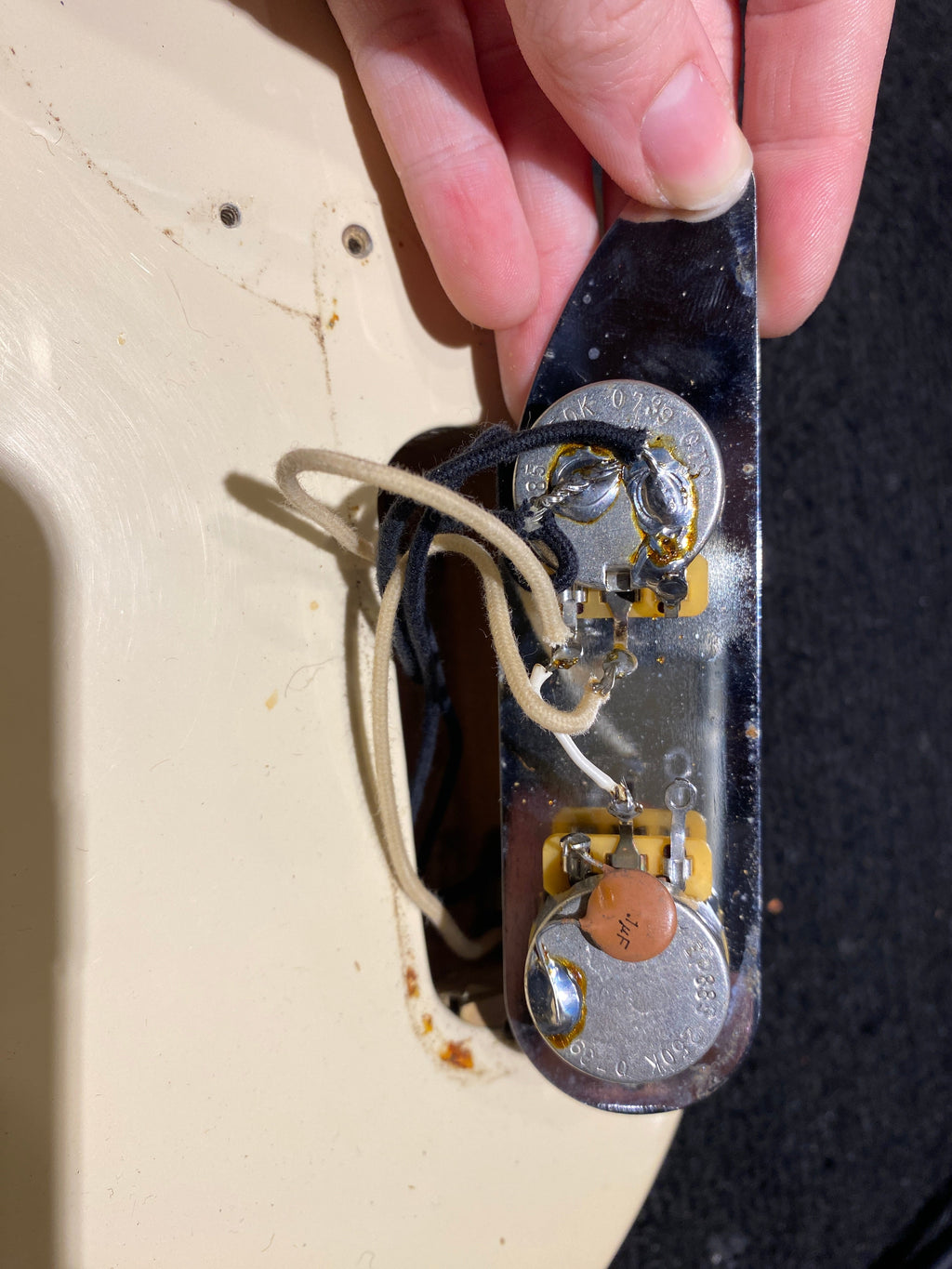 Fender Telecaster Bass White Refin 1971 - View 15 | MusicMarket