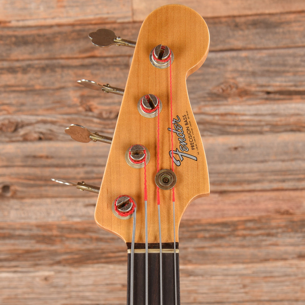Fender Custom Shop 66 Precision Bass Journeyman Relic Lake Placid Blue 2024 - View 6 | MusicMarket