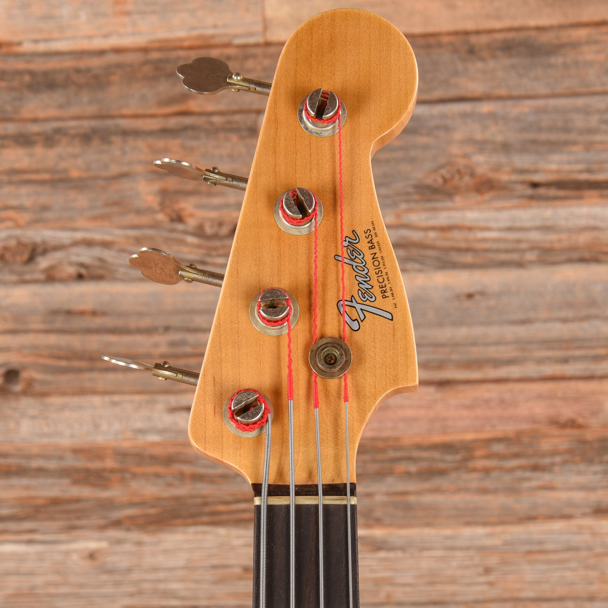 Fender Custom Shop 66 Precision Bass Journeyman Relic Lake Placid Blue 2024 - View 6 | MusicMarket