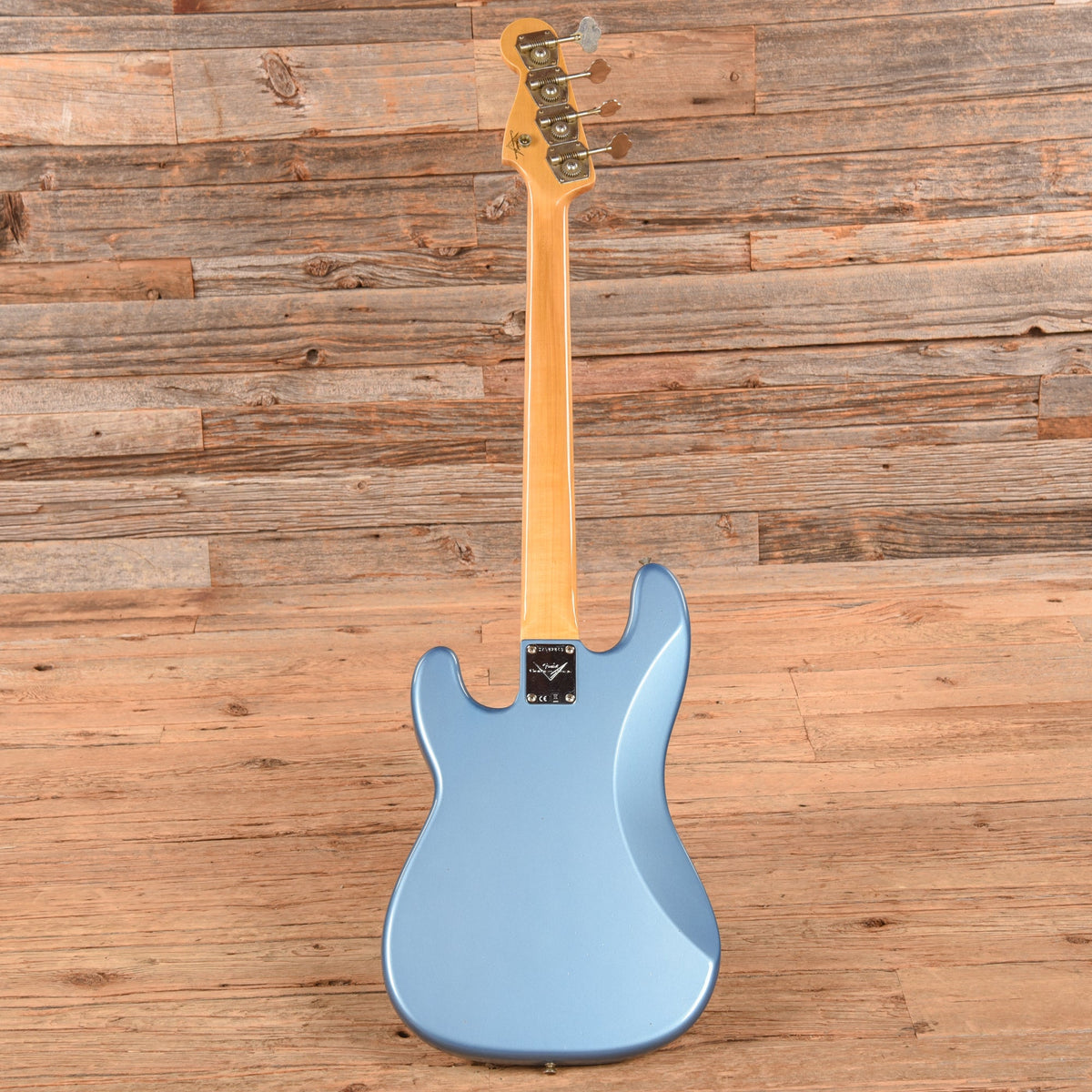 Fender Custom Shop 66 Precision Bass Journeyman Relic Lake Placid Blue 2024 - View 5 | MusicMarket