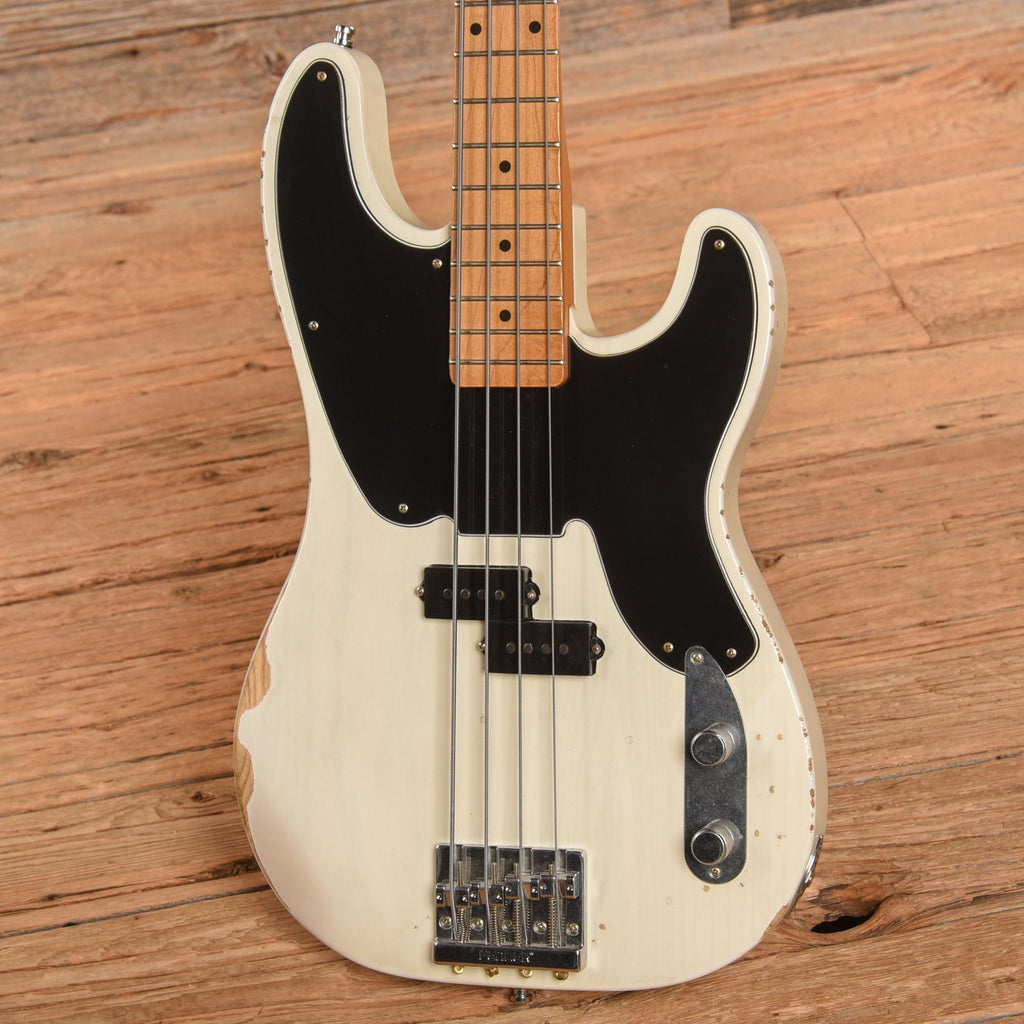 Fender Mike Dirnt Road Worn Artist Series Signature Precision Bass White Blonde 2018 - View 2 | MusicMarket