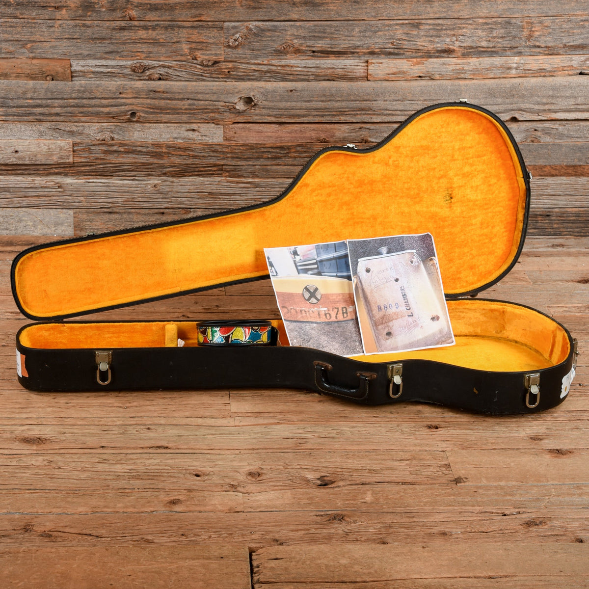 Fender Coronado II Bass Antigua 1967 - View 9 | MusicMarket
