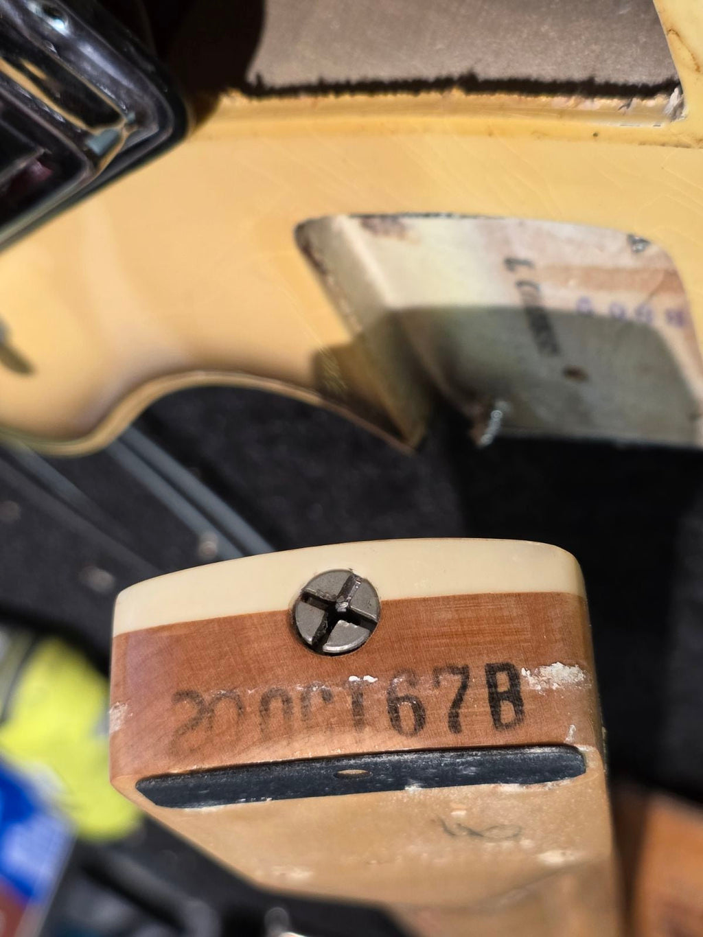 Fender Coronado II Bass Antigua 1967 - View 12 | MusicMarket