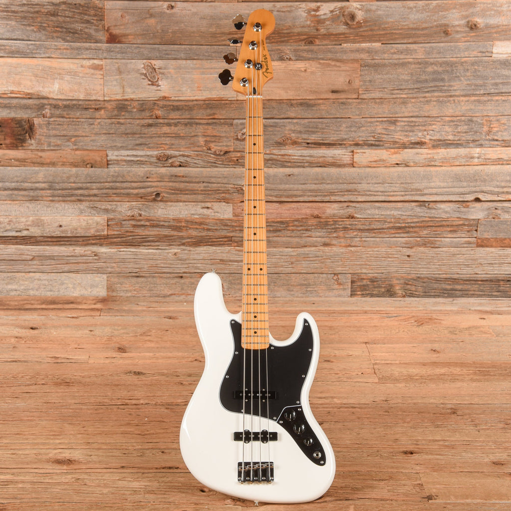 Fender Player II Jazz Bass Olympic White 2024 - View 4 | MusicMarket