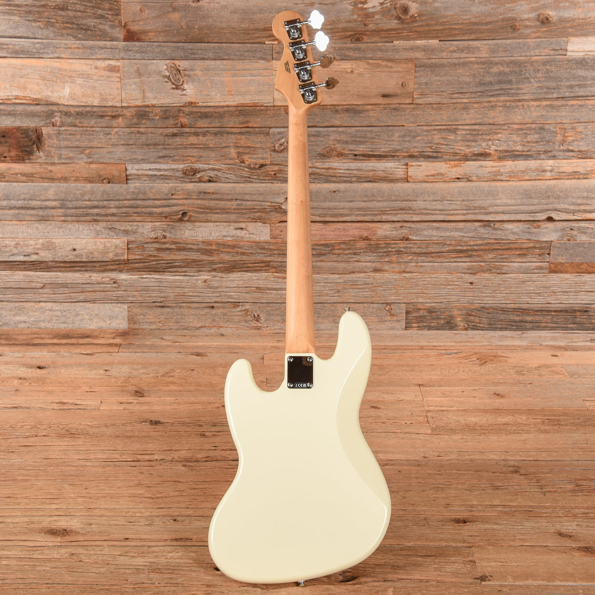 Fender Standard Jazz Bass Vintage White 2024 - View 5 | MusicMarket