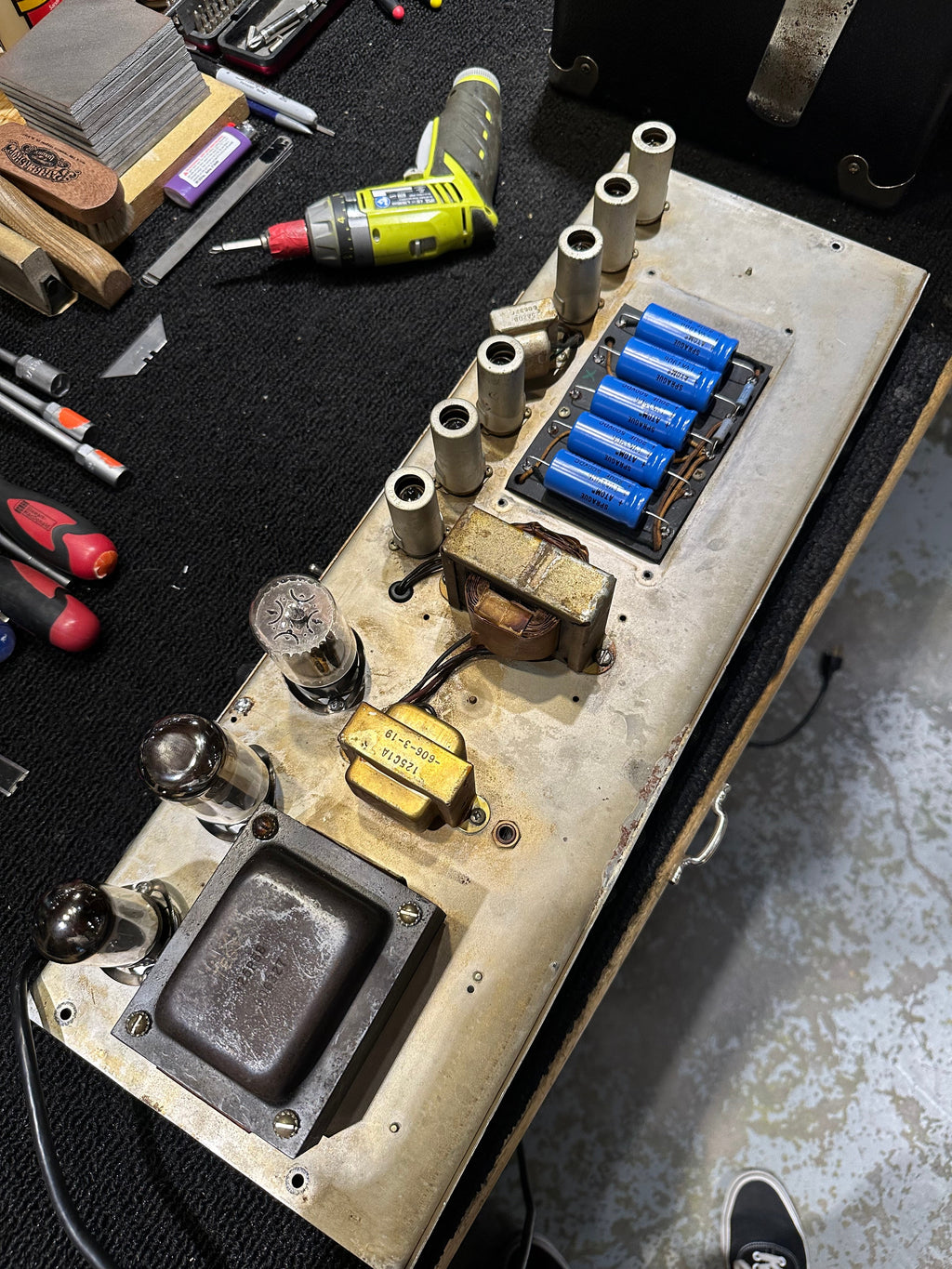 Fender Vibroverb 1963 - View 6 | MusicMarket